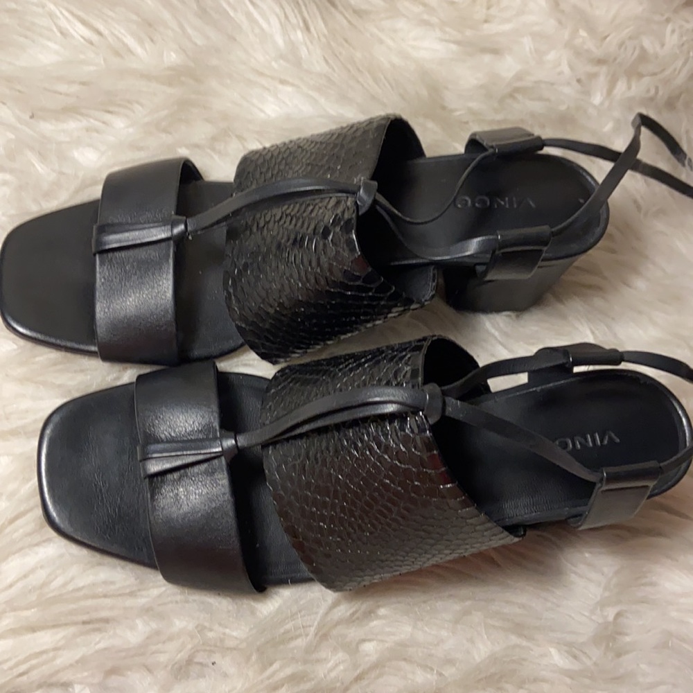 Vince Dunaway Strappy Block Sandal Black Leather - Picture 8 of 16